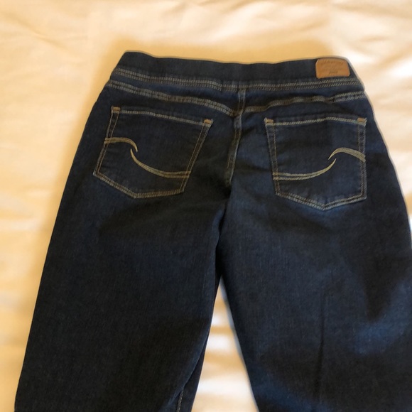 Women’s size 8 signature by Levi Strauss totally slimming pull on skinny jeans - Picture 11 of 12